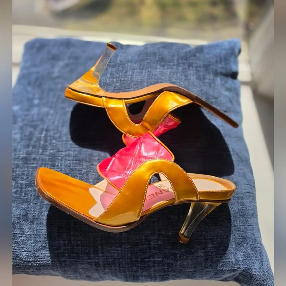 CHANEL Patent Leather Heels Vintage Women's Sandals Gold and Pink Size 36 1/2 - Picture 3 of 16